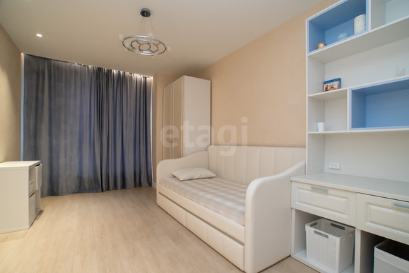
  Сдам в аренду 4-комнатную квартиру, 145 м², Новосибирск

. Фото 15.