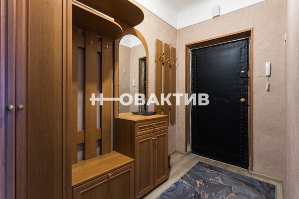 
  Продается 2-комн. квартира, 56 м², Театральная ул, д. 2А
. Фото 9.