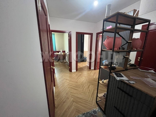
   Продам 2-комнатную, 56 м², Бородина ул, 56

. Фото 16.