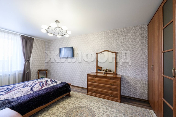 
   Продам 2-комнатную, 45.7 м², Николая Островского ул, 120

. Фото 14.