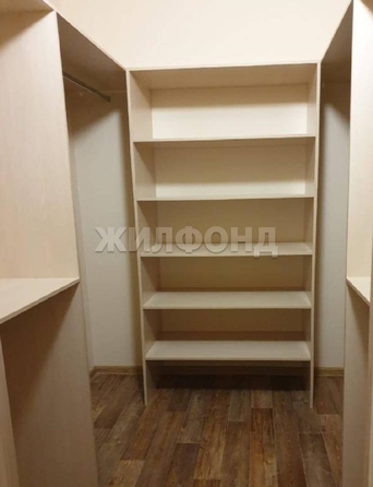 
   Продам 2-комнатную, 64.3 м², Каспийская (Приозёрный мкр.) ул, 1

. Фото 5.