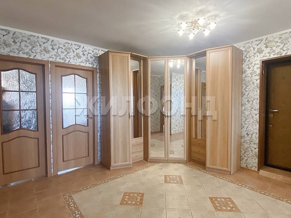 
   Продам 3-комнатную, 91.3 м², Пархоменко ул, 102

. Фото 2.