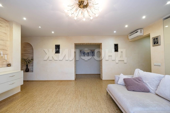 
  Продается 4-комн. квартира, 109 м², Троллейная ул, д. 7
. Фото 14.