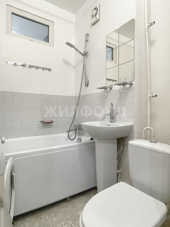 
  Сдам в аренду 1-комнатную квартиру, 32 м², Новосибирск

. Фото 9.