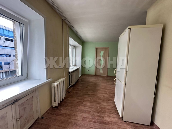 
   Продам 2-комнатную, 39.9 м², Ватутина ул, 37

. Фото 11.