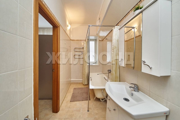 
   Продам 3-комнатную, 73.9 м², Октябрьская ул, 40

. Фото 8.
