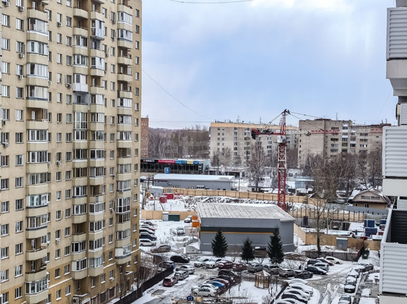 
   Продам 1-комнатную, 37.5 м², Вилюйская ул, 1

. Фото 24.