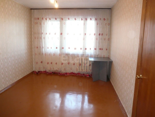 
   Продам 4-комнатную, 71 м², Петухова ул, 132

. Фото 7.