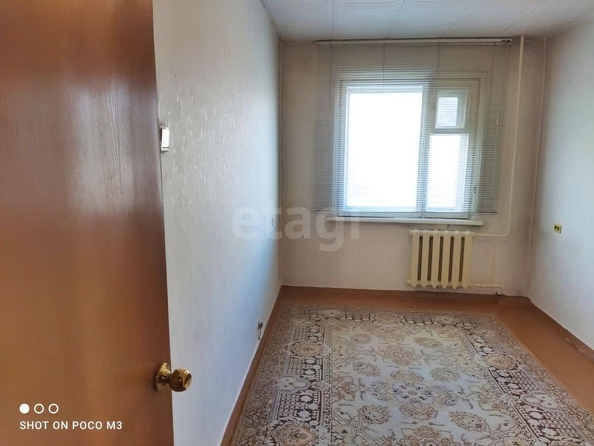
   Продам 4-комнатную, 71 м², Петухова ул, 132

. Фото 9.