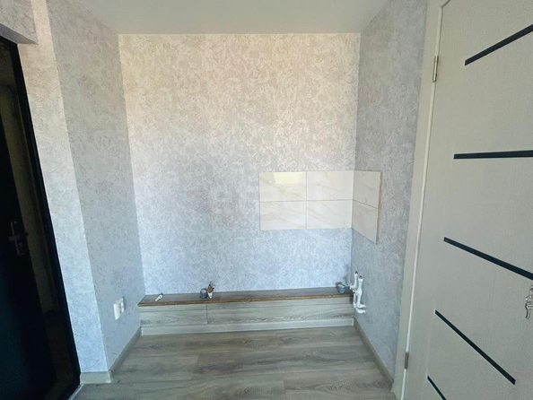 
  Продается комната, 17.6 м², Сибиряков-Гвардейцев ул, д. 64
. Фото 6.