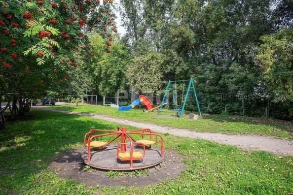 
  Продается 2-комн. квартира, 47.6 м², Зыряновская ул, д. 119
. Фото 7.
