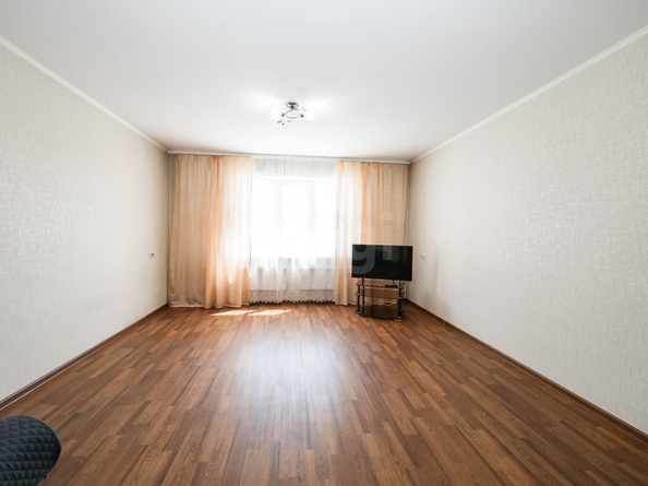 
  Продается 1-комн. квартира, 54 м², Татьяны Снежиной ул, д. 49/1
. Фото 2.