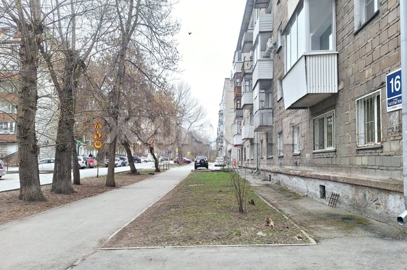 
   Продам 2-комнатную, 42.4 м², Чаплыгина ул, 16

. Фото 3.