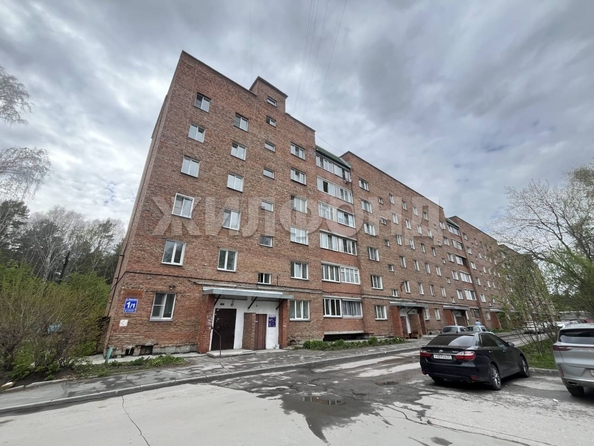 
   Продам 2-комнатную, 49.6 м², Вересаева ул, 1/1

. Фото 15.