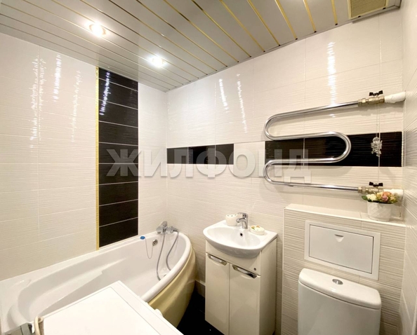 
   Продам 3-комнатную, 61.3 м², Петухова ул, 68

. Фото 9.