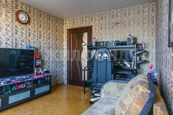 
   Продам 3-комнатную, 63 м², Адриена Лежена ул, 7

. Фото 14.