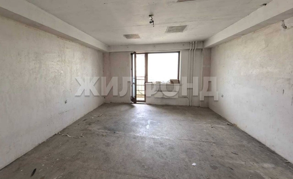 
   Продам 4-комнатную, 126.3 м², Военная ул, 9/1

. Фото 1.
