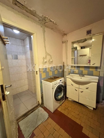 
   Продам секционку, 16.8 м², Сибиряков-Гвардейцев ул, 64

. Фото 6.
