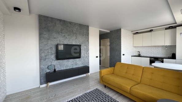 
  Сдам в аренду 2-комнатную квартиру, 56 м², Новосибирск

. Фото 1.