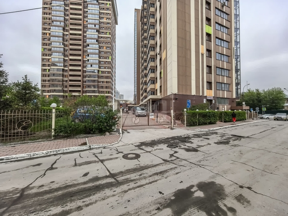 
   Продам 2-комнатную, 64.8 м², Военная ул, 9/2

. Фото 18.