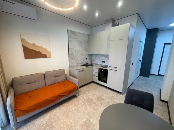 
   Продам 1-комнатную, 38 м², Фабричная ул, 65/2

. Фото 5.