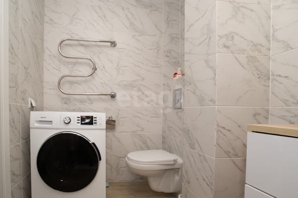 
   Продам 2-комнатную, 60 м², Ясный Берег ул, 8

. Фото 9.