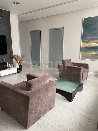 
   Продам 3-комнатную, 109 м², Державина ул, 77

. Фото 4.
