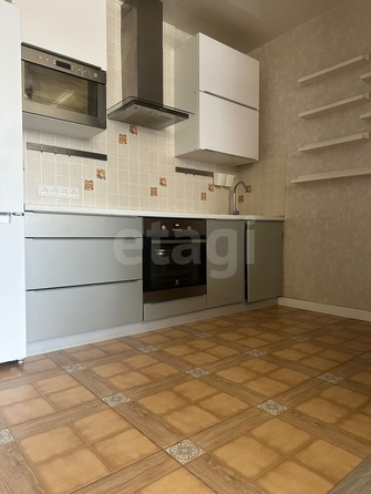 
   Продам 2-комнатную, 48 м², Выборная ул, 99/7

. Фото 2.