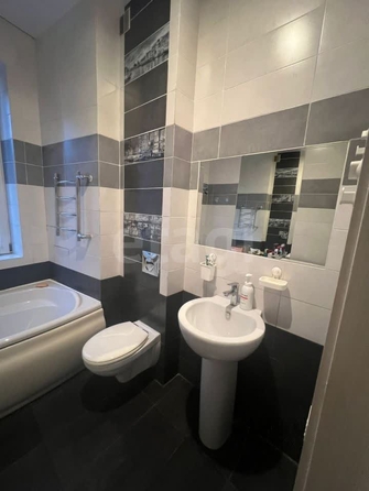 
  Сдам в аренду 2-комнатную квартиру, 64 м², Новосибирск

. Фото 7.