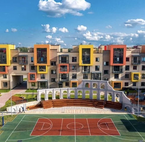 
   Продам 3-комнатную, 63.7 м², Спектр мкр, 6

. Фото 1.
