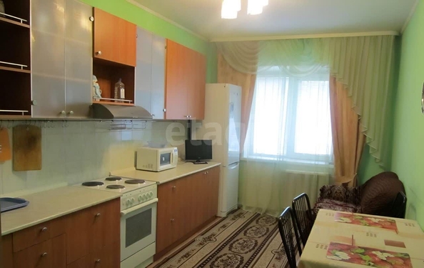 
   Продам 2-комнатную, 72.5 м², Ломоносова ул, 68

. Фото 1.