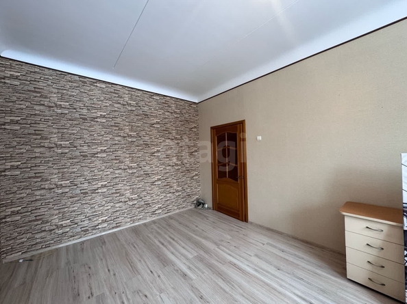 
   Продам 3-комнатную, 74.2 м², Героев Труда ул, 14

. Фото 18.