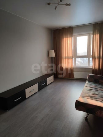 
  Сдам в аренду 1-комнатную квартиру, 36 м², Новосибирск

. Фото 1.