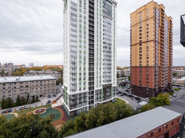 
   Продам студию, 29.37 м², Красный пр-кт, 167/3

. Фото 21.