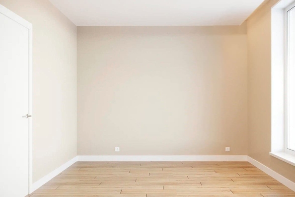 
   Продам 3-комнатную, 82 м², Коминтерна ул

. Фото 24.