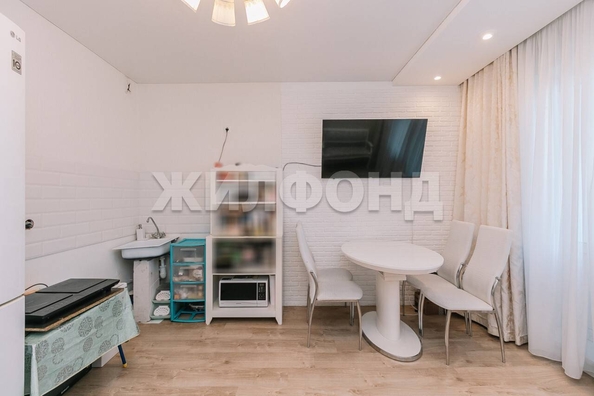
   Продам 3-комнатную, 74.1 м², Приморская ул, 10/1

. Фото 8.