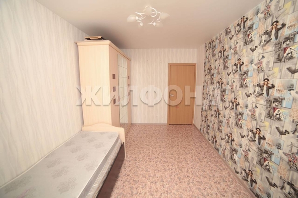 
   Продам 3-комнатную, 76.9 м², Петухова ул, 14/5

. Фото 17.