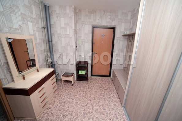 
   Продам 3-комнатную, 76.9 м², Петухова ул, 14/5

. Фото 24.