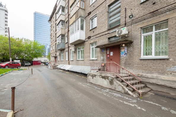 
   Продам 1-комнатную, 32.2 м², Дмитрия Шамшурина ул, 4

. Фото 18.