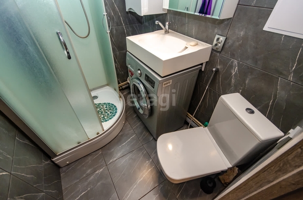 
   Продам 2-комнатную, 45 м², Ленина ул, 77

. Фото 13.