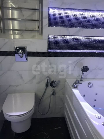 
   Продам 2-комнатную, 70.8 м², Ясный Берег ул, 9

. Фото 6.