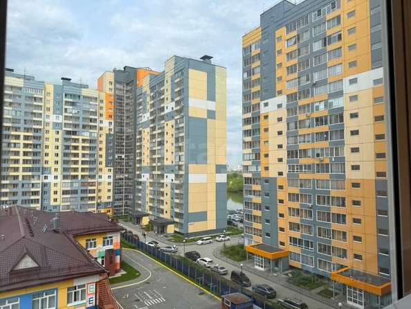 
   Продам 3-комнатную, 58.4 м², Междуреченская ул, 1

. Фото 18.