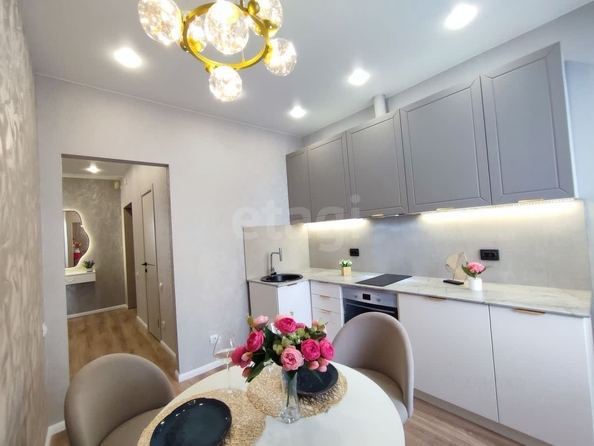 
   Продам 1-комнатную, 40 м², Виктора Уса ул, 1/1

. Фото 7.