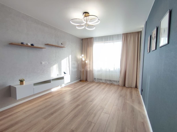 
   Продам 1-комнатную, 40 м², Виктора Уса ул, 1/1

. Фото 13.