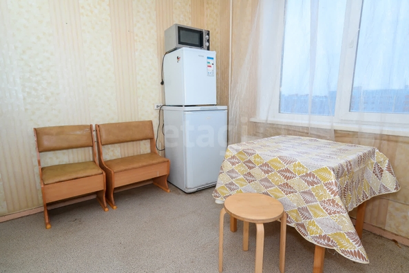
   Продам 1-комнатную, 37.3 м², Родники ул, 10

. Фото 2.