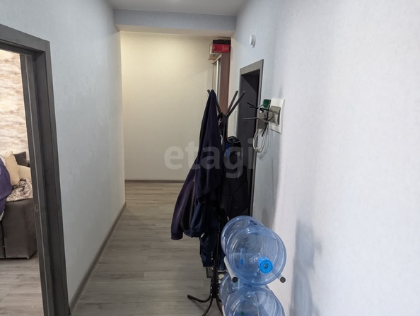 
   Продам 2-комнатную, 58 м², Красный пр-кт, 222/2

. Фото 3.