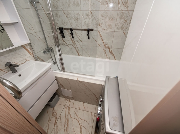 
   Продам 3-комнатную, 69.5 м², Военного городка тер, 772

. Фото 9.