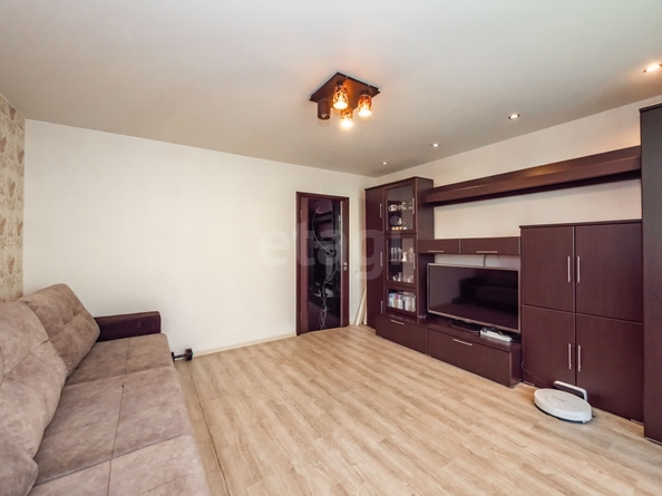 
   Продам 3-комнатную, 69.5 м², Военного городка тер, 772

. Фото 21.