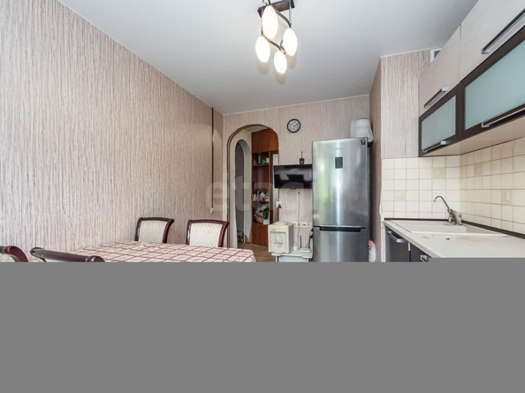
   Продам 3-комнатную, 69.5 м², Военного городка тер, 772

. Фото 31.