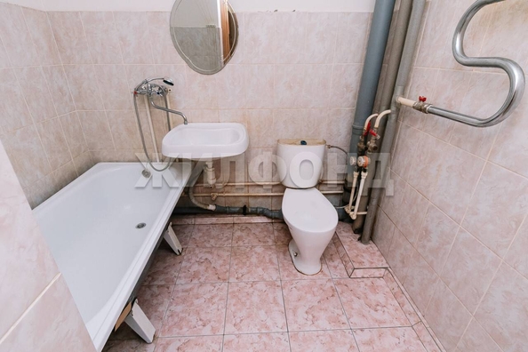 
  Продается 1-комн. квартира, 32.7 м², Петухова ул, д. 99/2
. Фото 12.